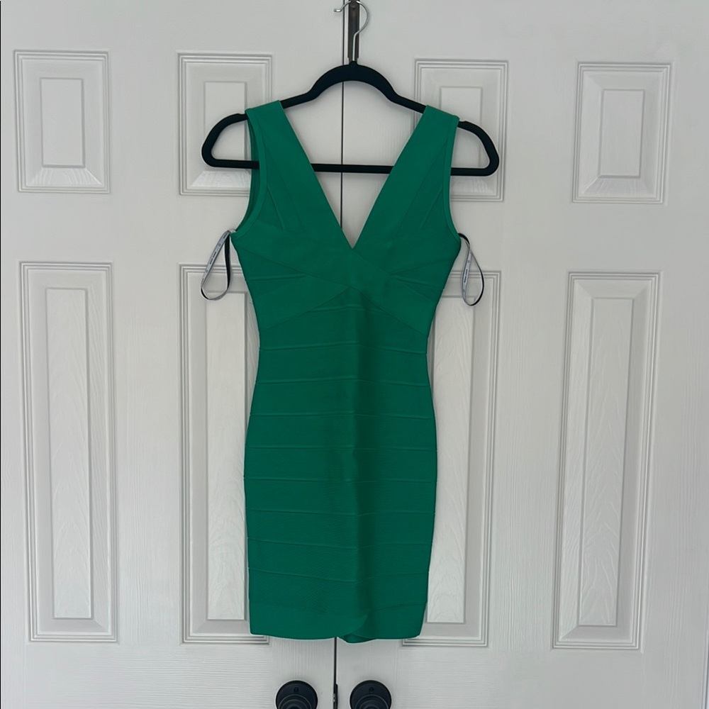 Herve Leger Green Sheath Mini Dress V-Neck Sleeveless. Never worn.